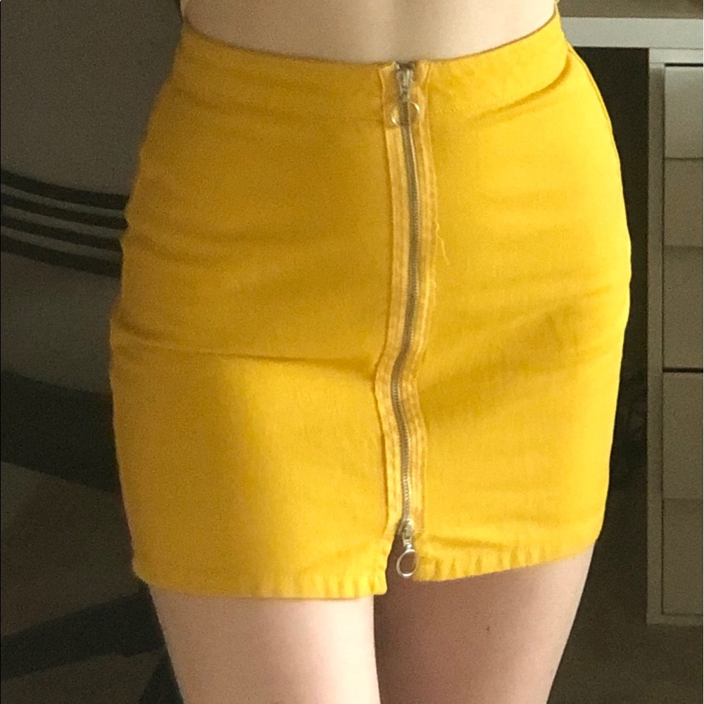 Urban Outfitters Yellow skirt